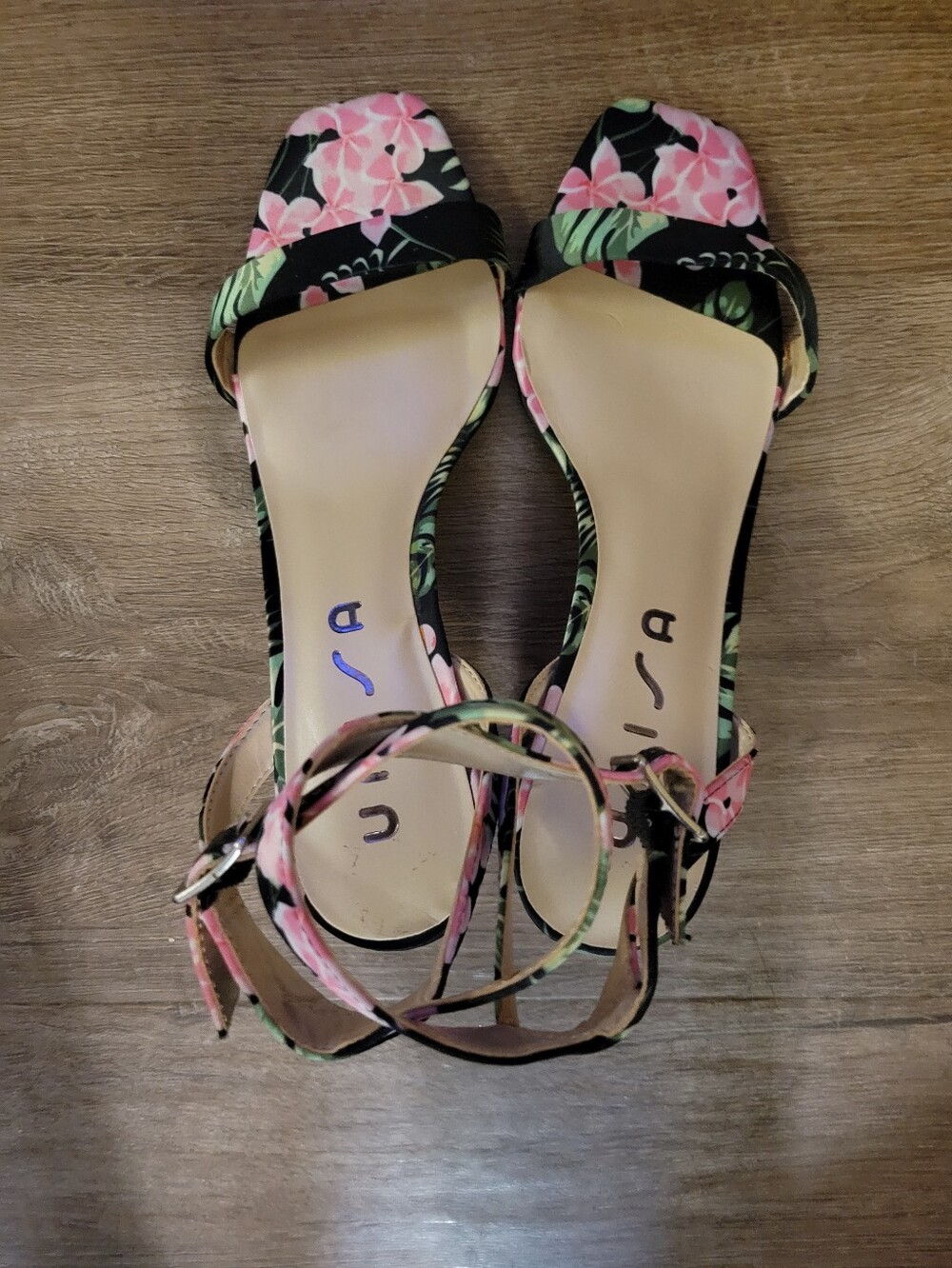 Unisa Floral Ankle-Strap Sandals in Pink and Black 8